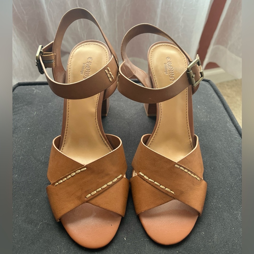 Crown Vintage Womens Bolero Ankle Strap Heels Size 10M